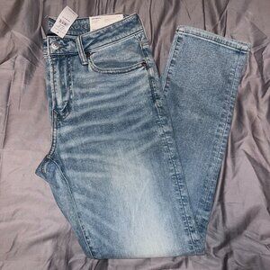 American Eagle Cozy Airflex stone-wash Athletic Skinny Jean. Size 32x30